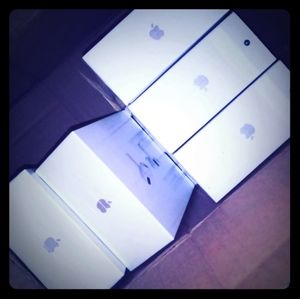 Brand New Apple Airpods/Pros